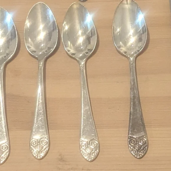 Waldorf Astoria Flatware Bundle - Picture 3 of 12